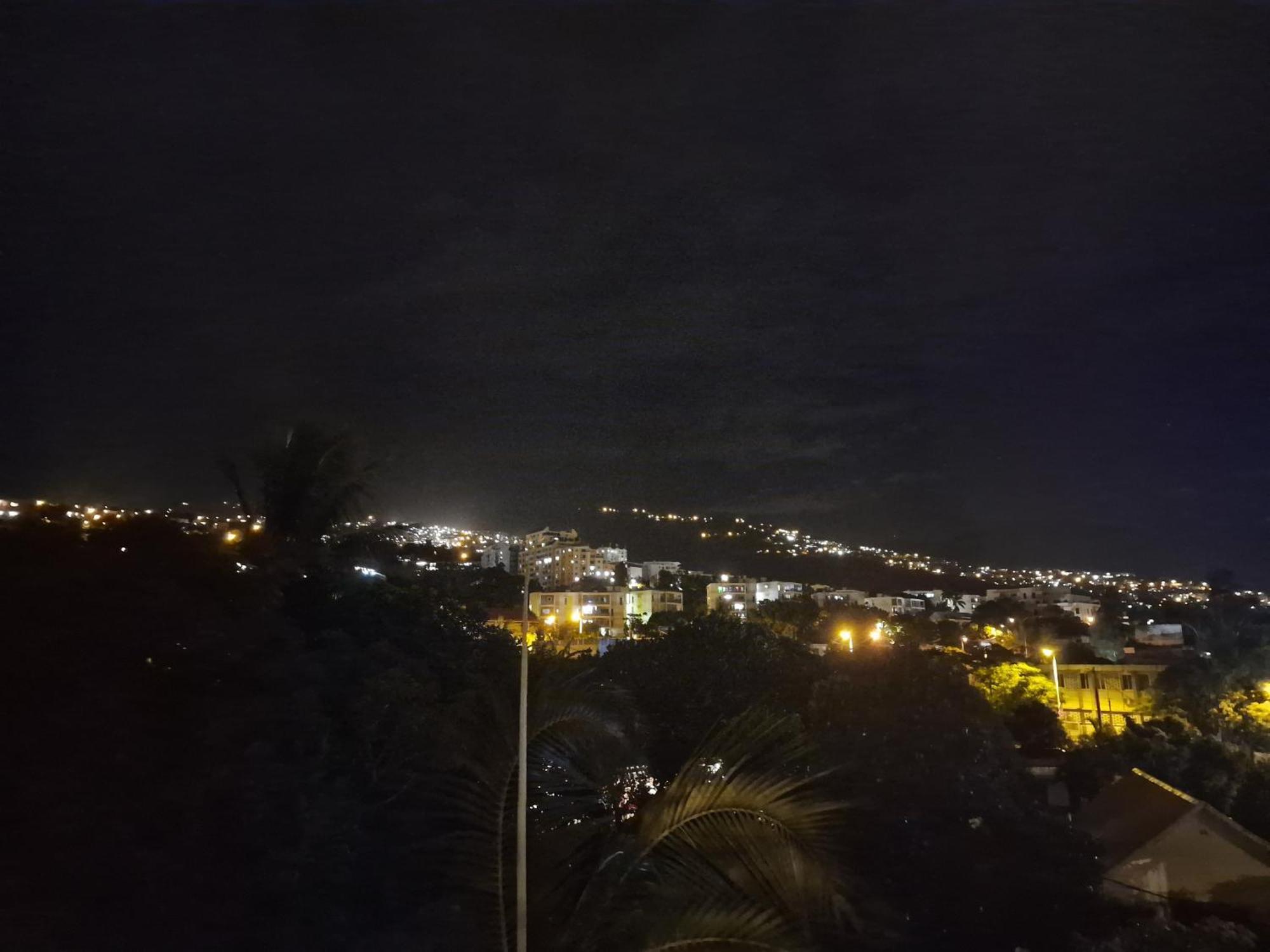 Mont-Vert Exotique - Calme - Vue Et Parking Сен-П'єр Екстер'єр фото